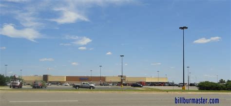 Walmart kewanee il - Walmart Kewanee, IL. Walmart owns 4 branches near Kewanee, Illinois. See an entire list of Walmart locations below.